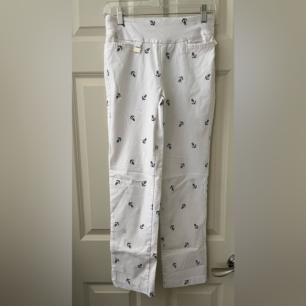 Lulu B’s White Stretch Cropped pants with blue embroidered anchors nautical 6